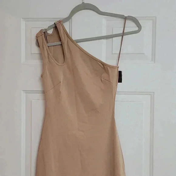 Hansen & Gretel SUVARI DRESS SAND - Picture 3 of 13